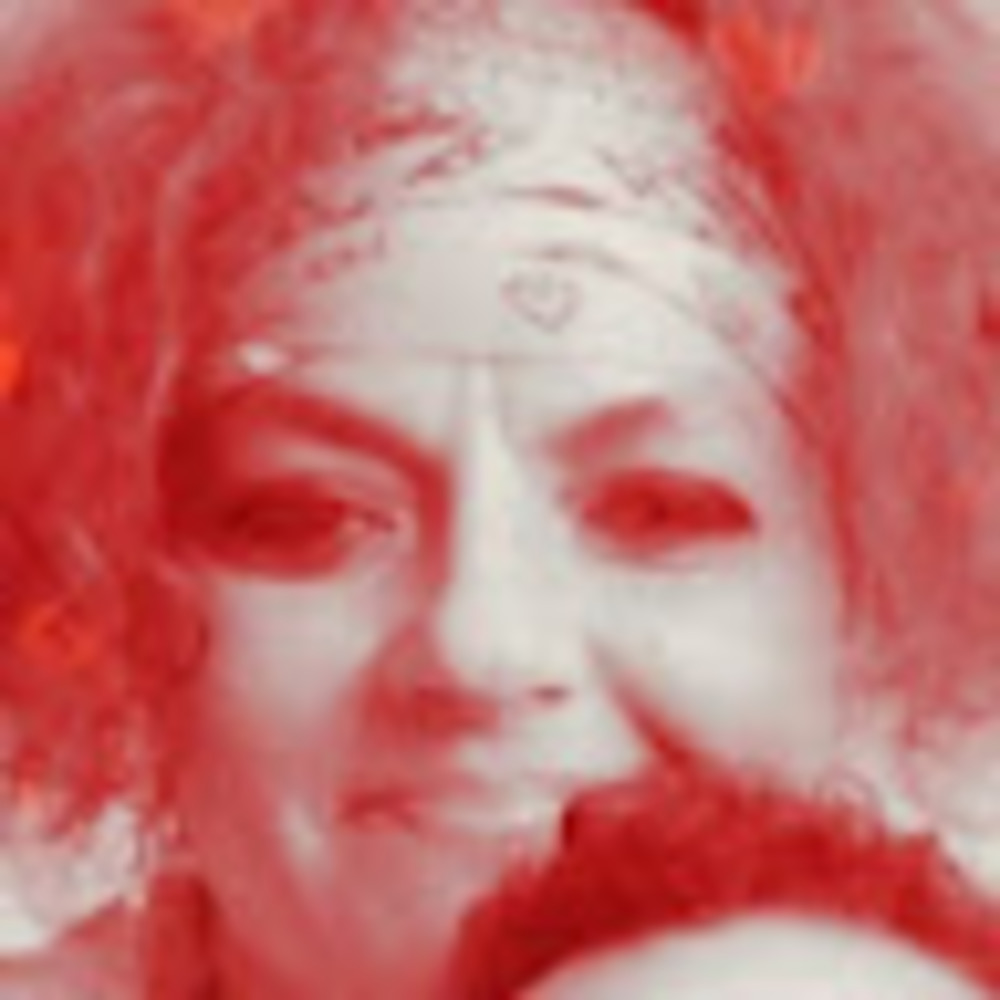 Meet your Posher, Crystal